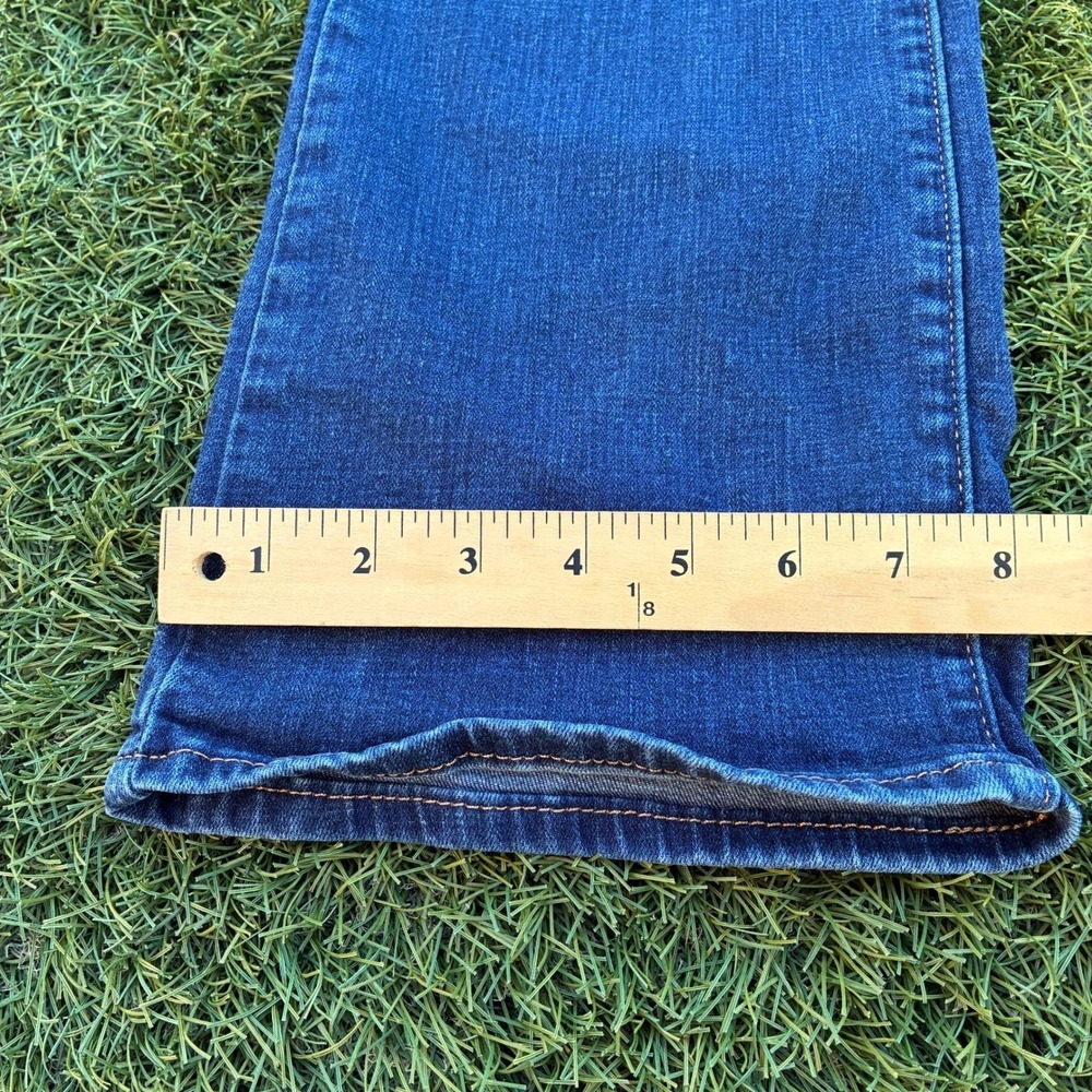 Levi's Classic Bootcut Jeans Women's Size 4 28x29 Blue Wash Denim Western Faded - Picture 7 of 8